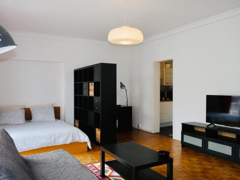 Ixelles: Superbe Appartement, Idealement Situe Brussels Exterior photo